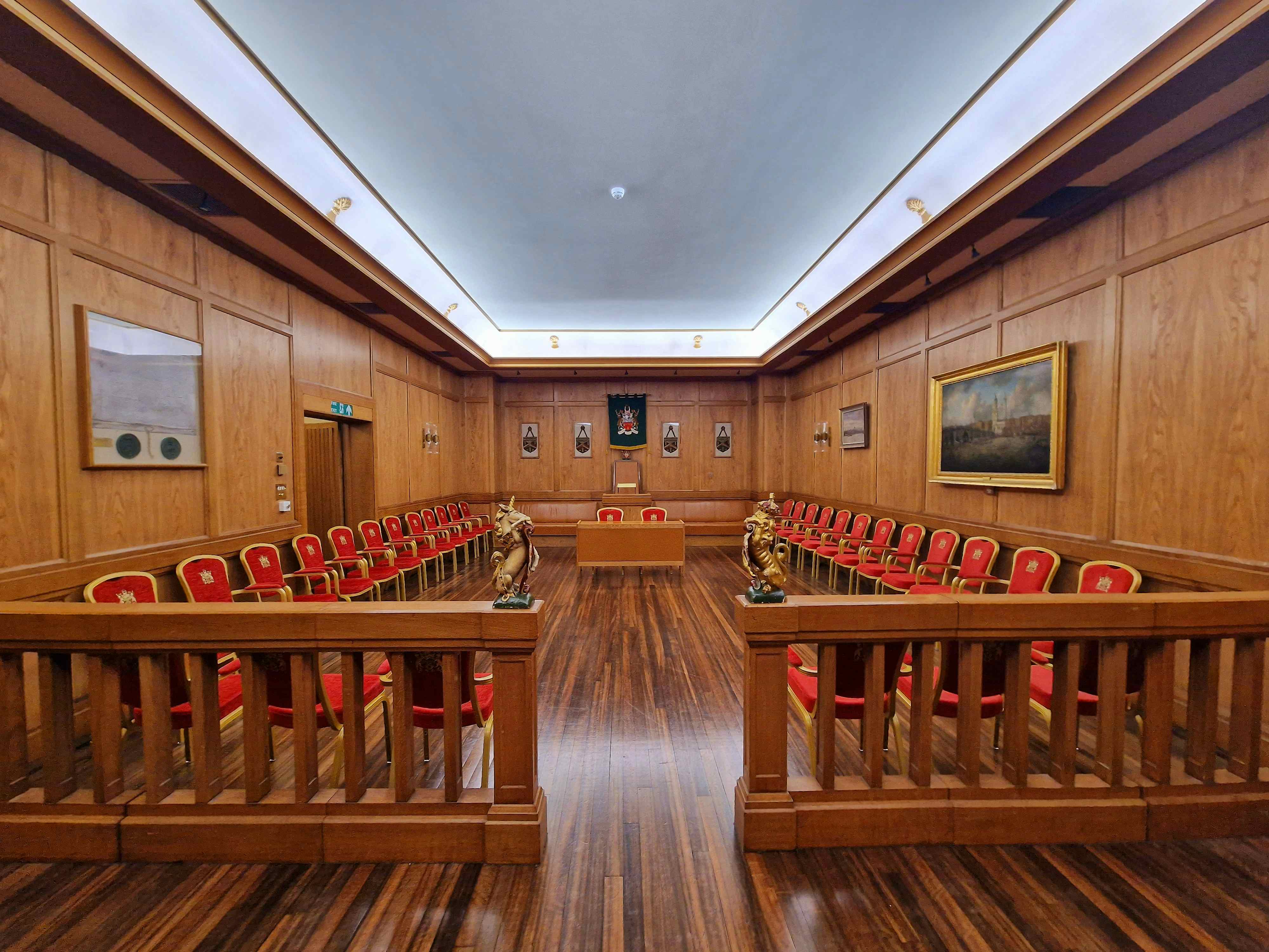 The Court Room 6