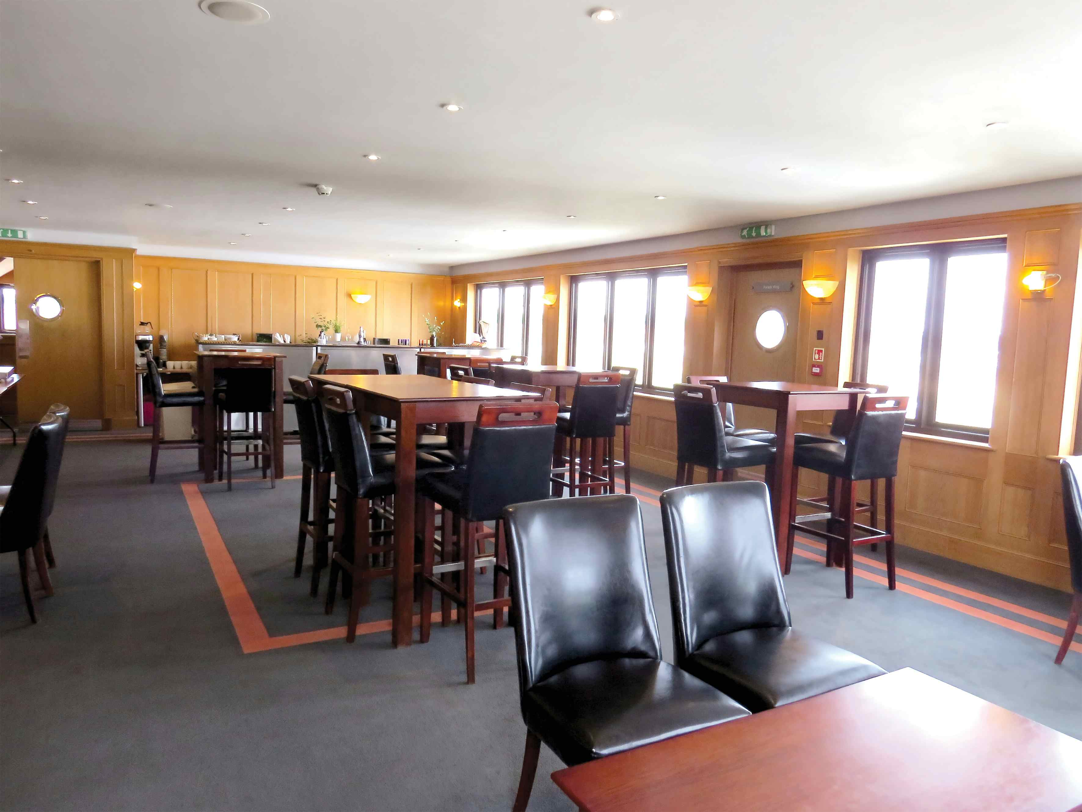 Owners & Trainers Suite