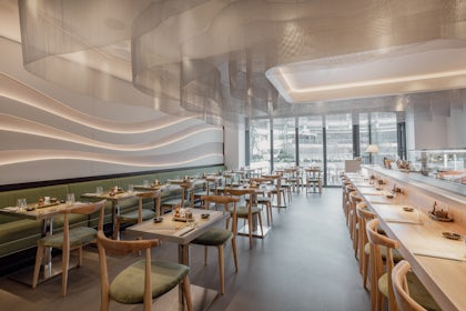 Banquette Dining 1