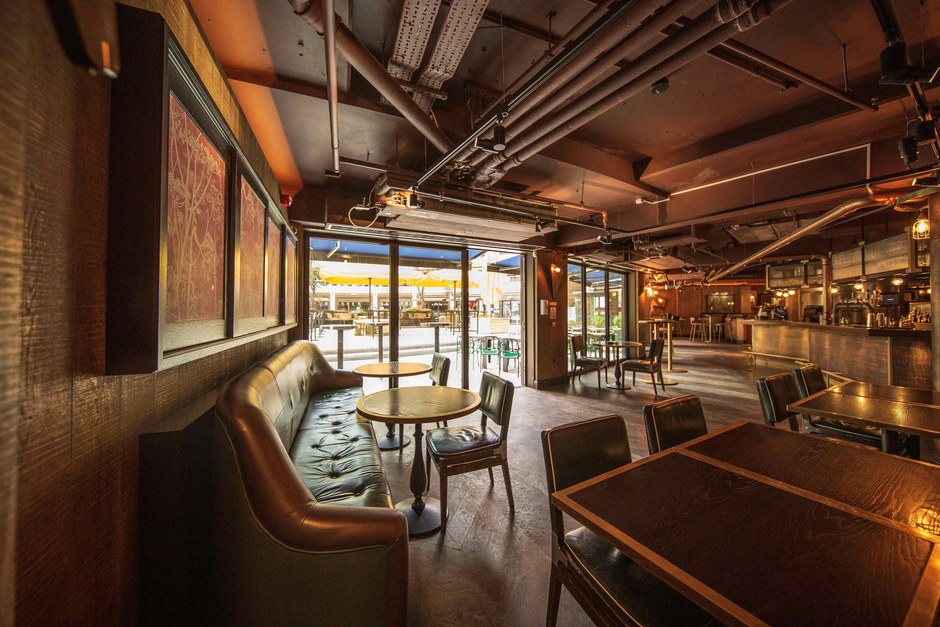 The Lounge & Terrace 2