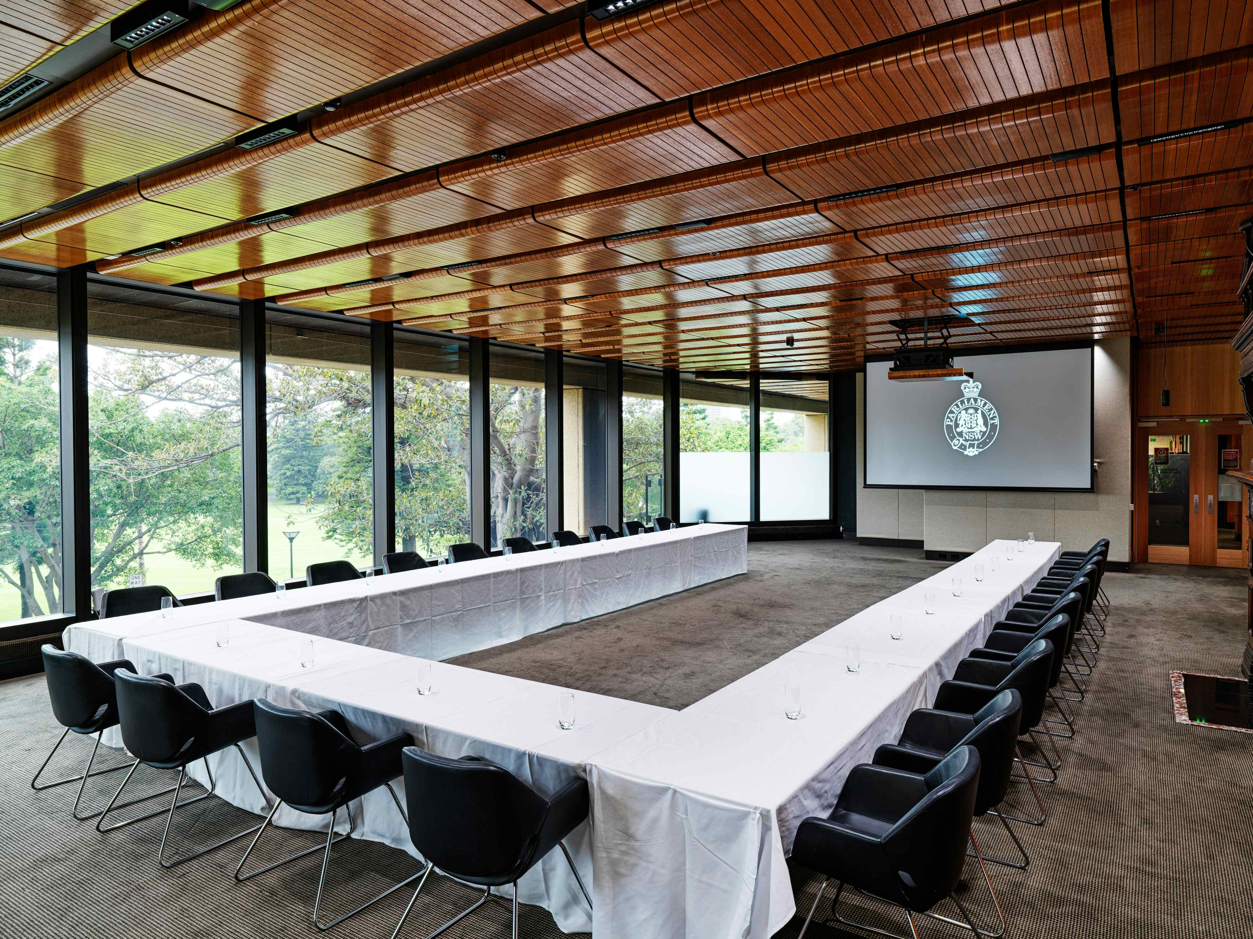 Members' Dining Room 3