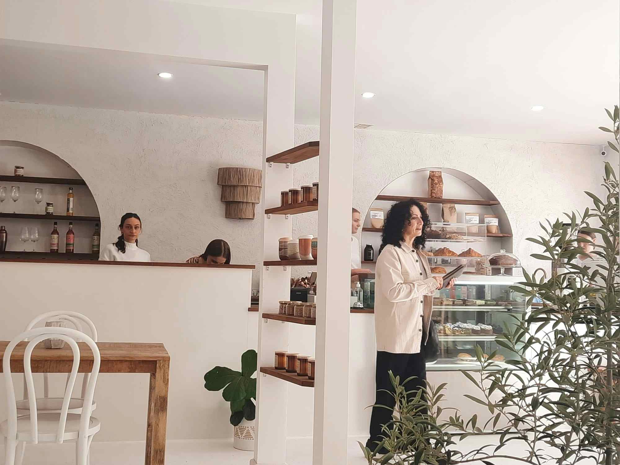 Front Coutyard / Patio 3