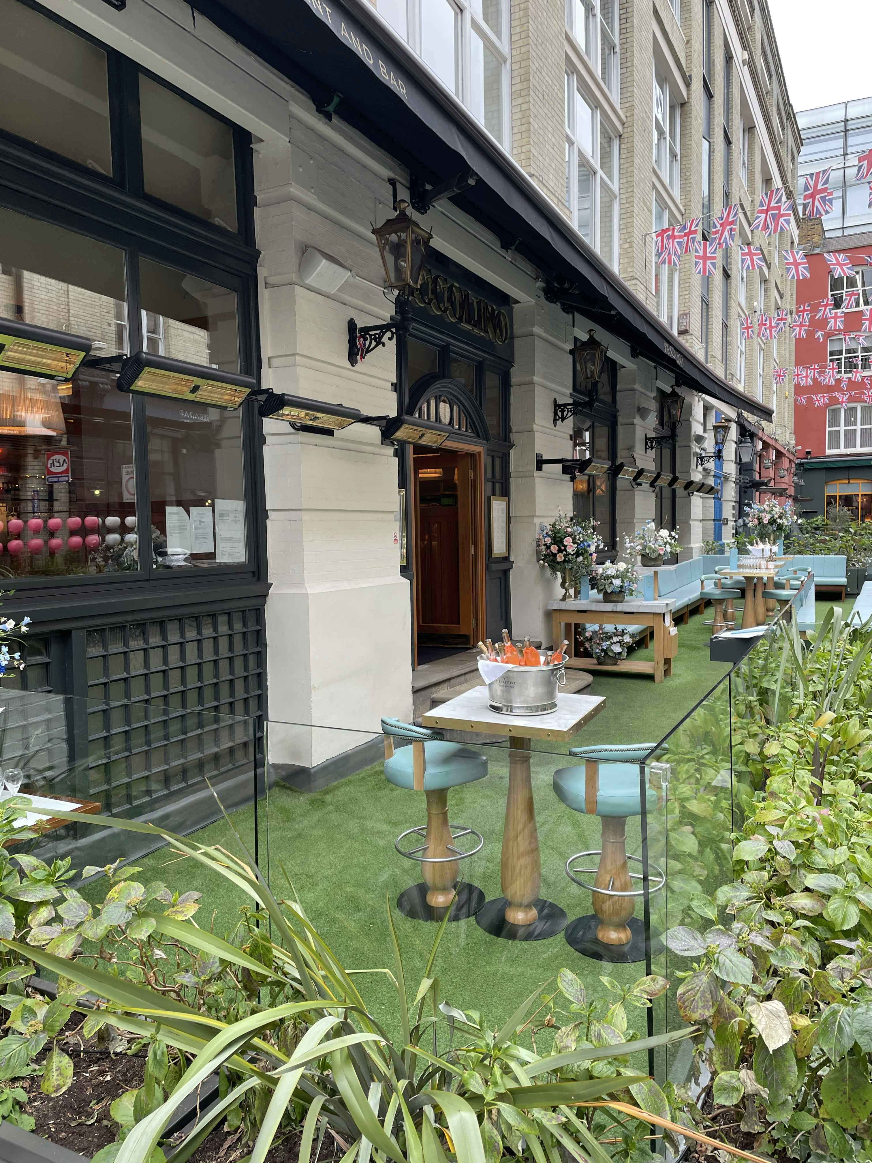 Full Exclusive Hire 2