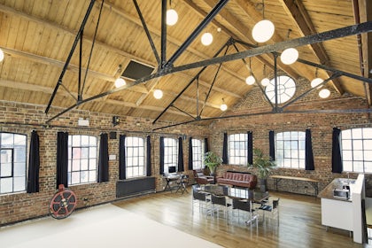 Studio 2 2
