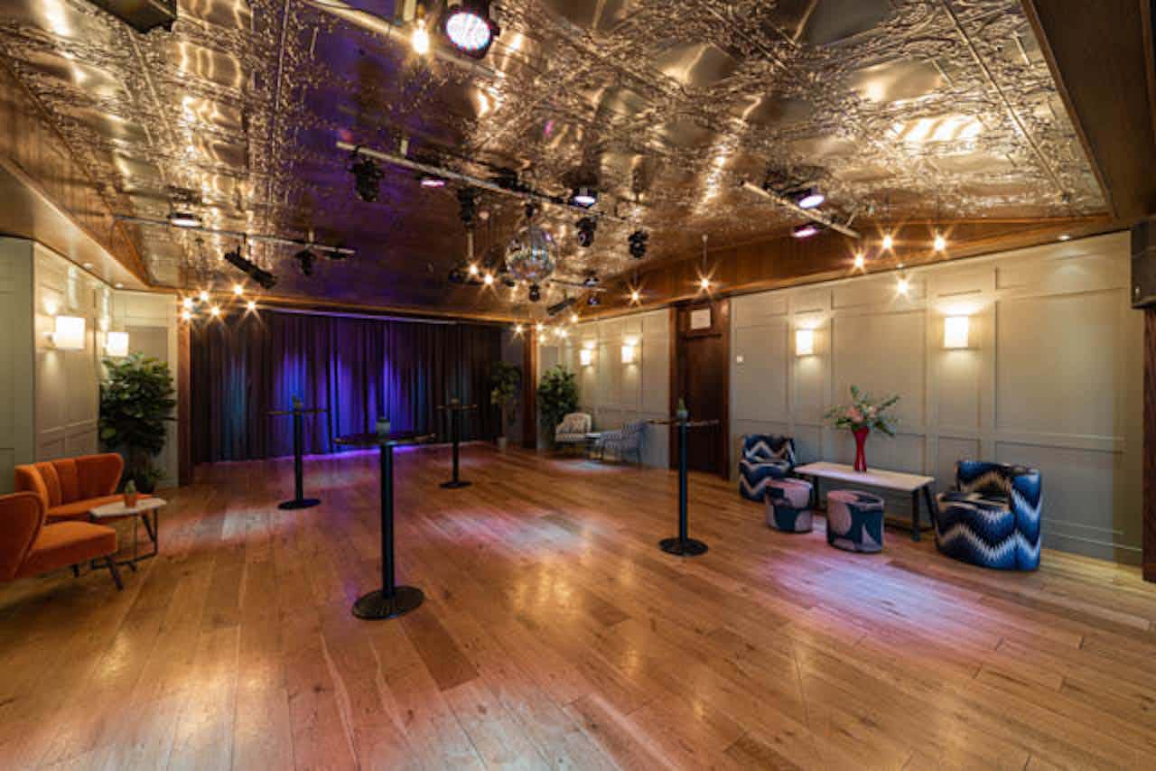 Green Room - Standing 3