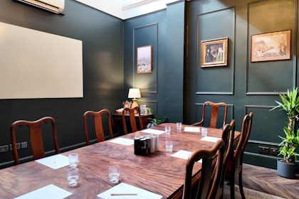 Boardroom 5