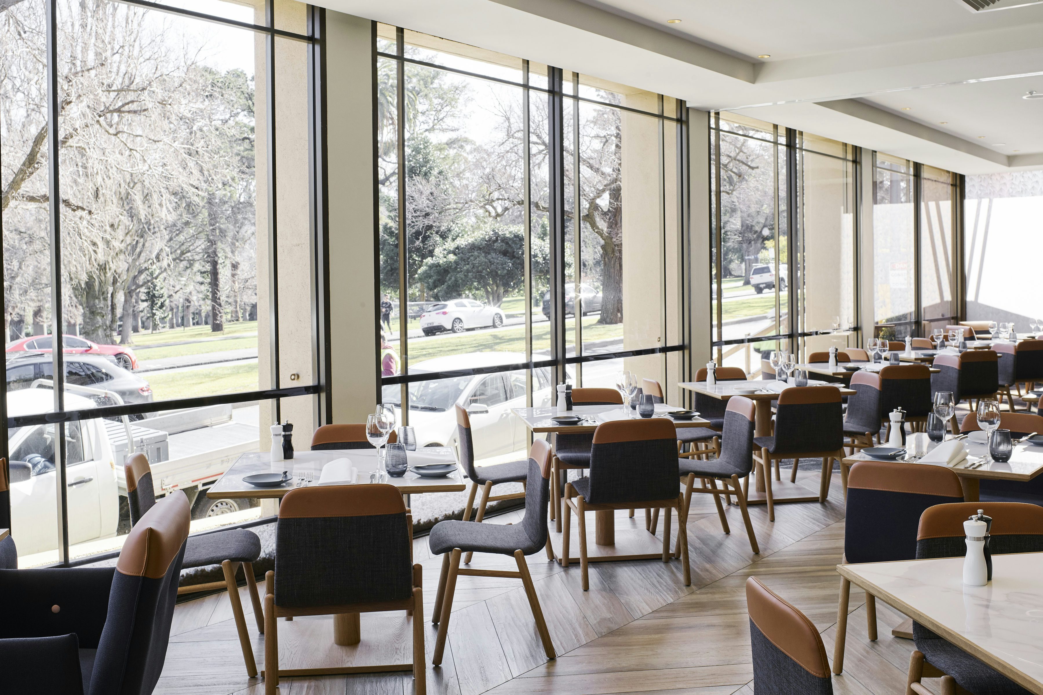 Cliveden Bar & Dining 3