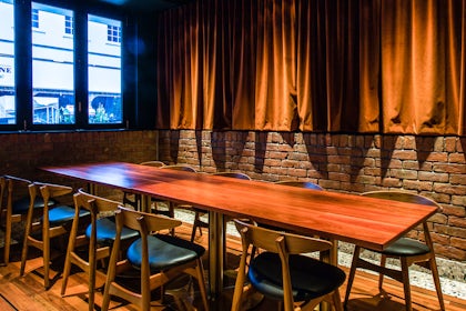 THE GREEN ROOM 1