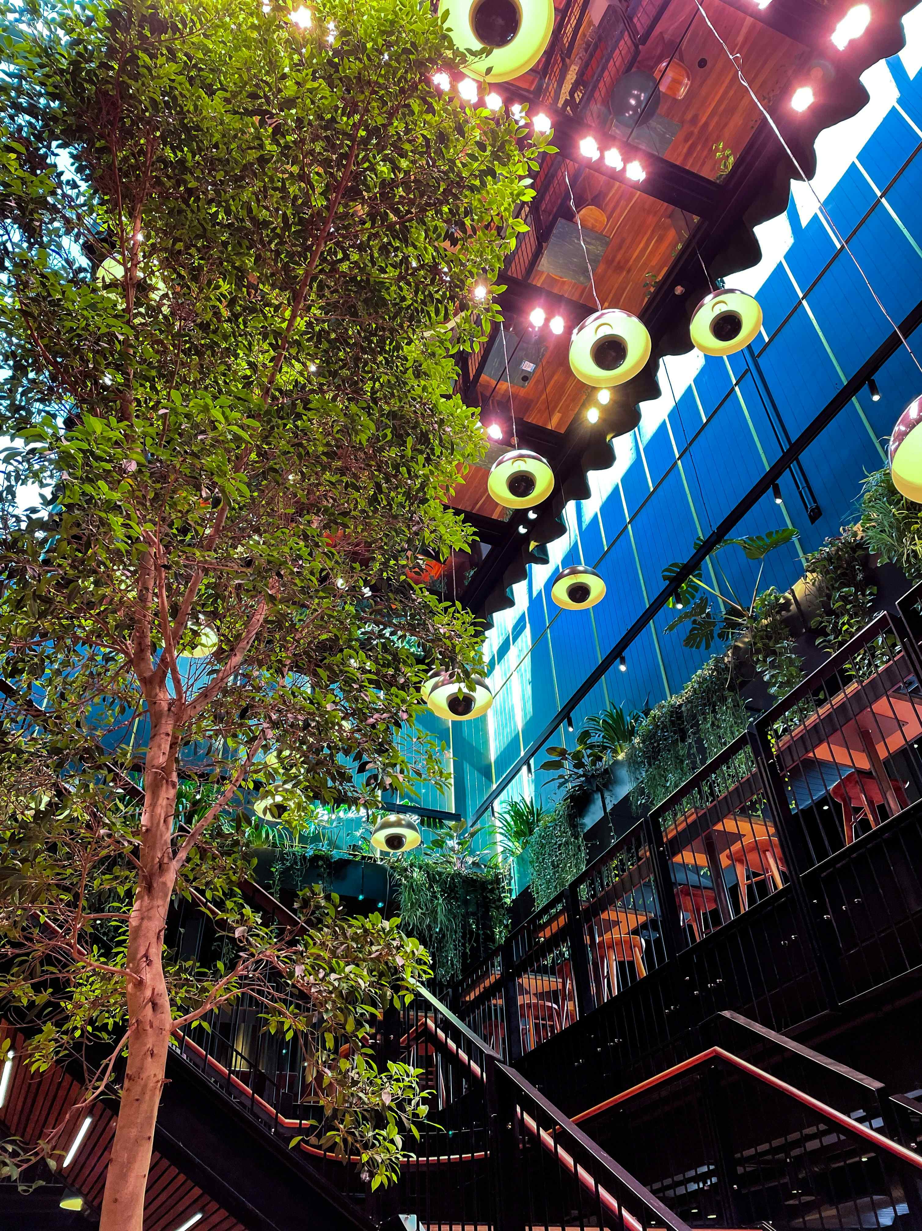 THE KENSINGTON LOUNGE 5