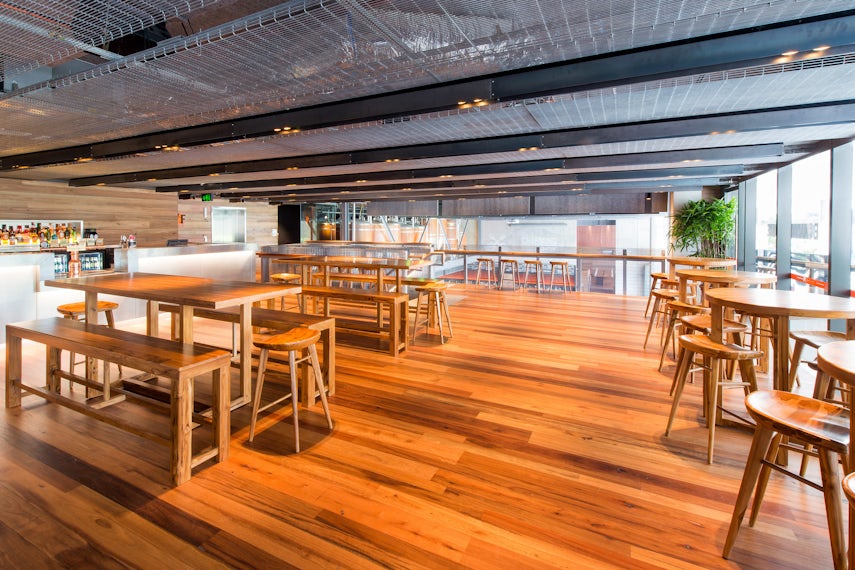 Zinc Bar 3D tour