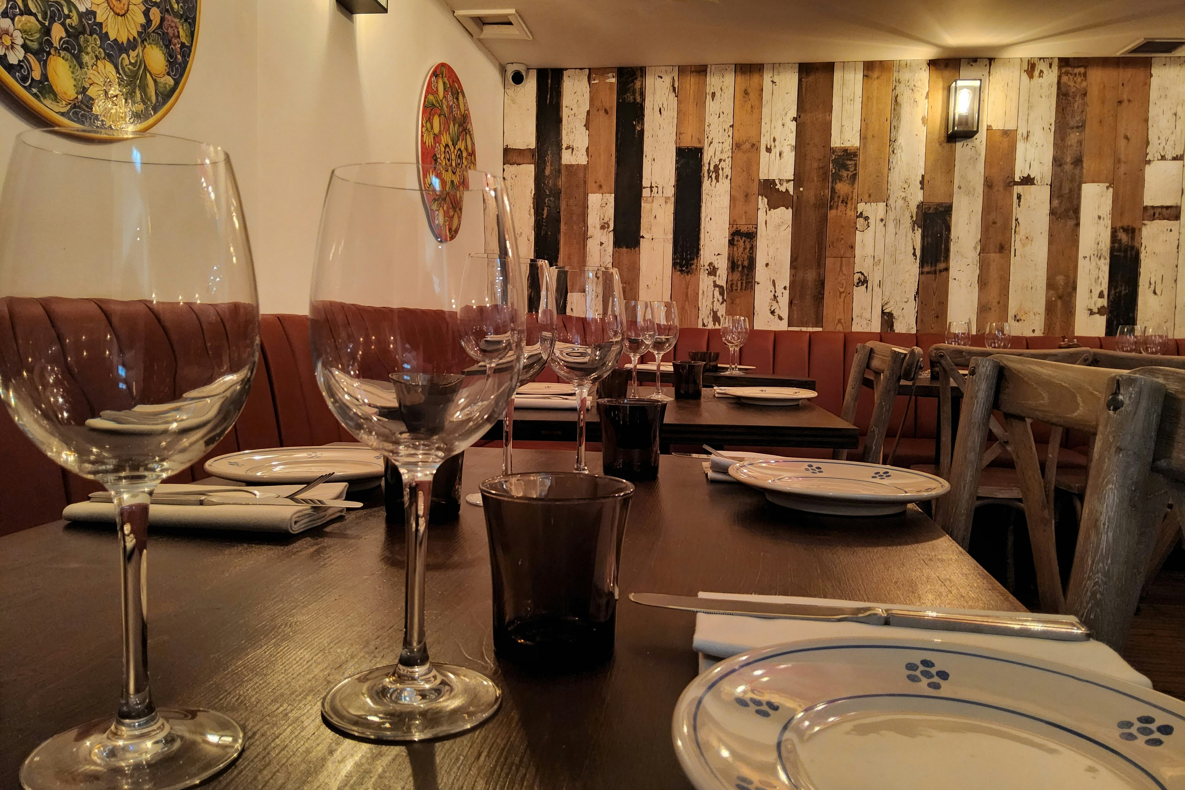 Terra Rossa St Paul's - Private Room 2