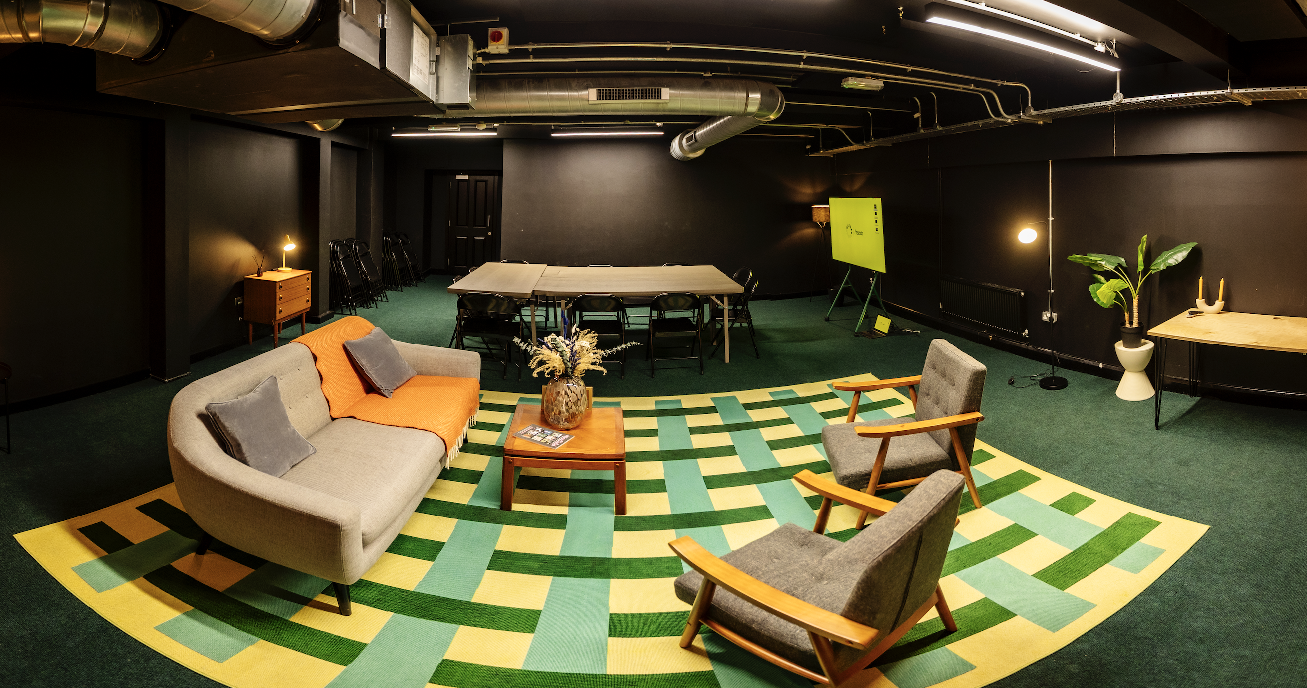 Cosy Meeting Room  1