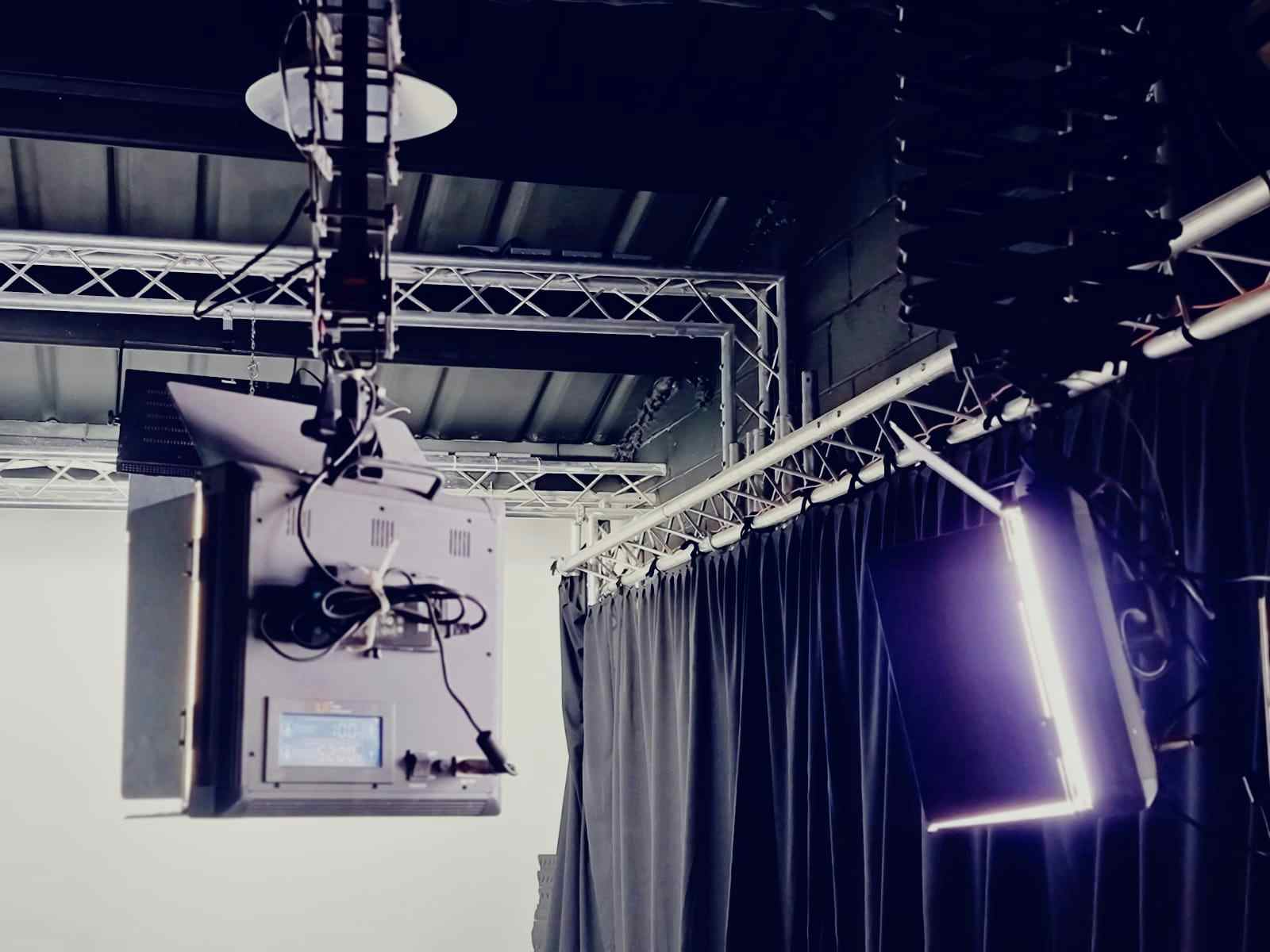 TV Studio / Photographic Studio (1000 Sq.ft) 1