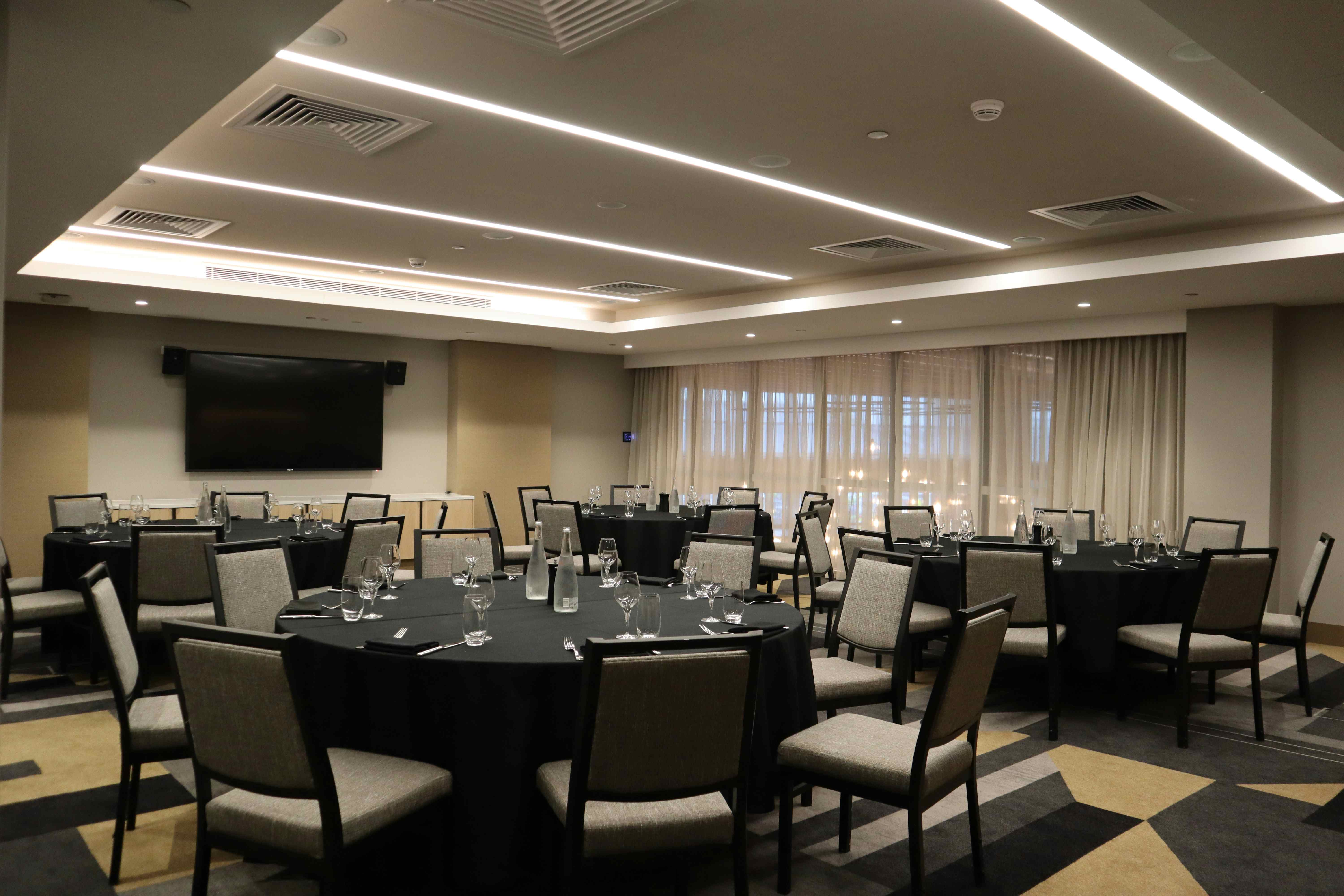 The Grand Armee Meeting Room  1