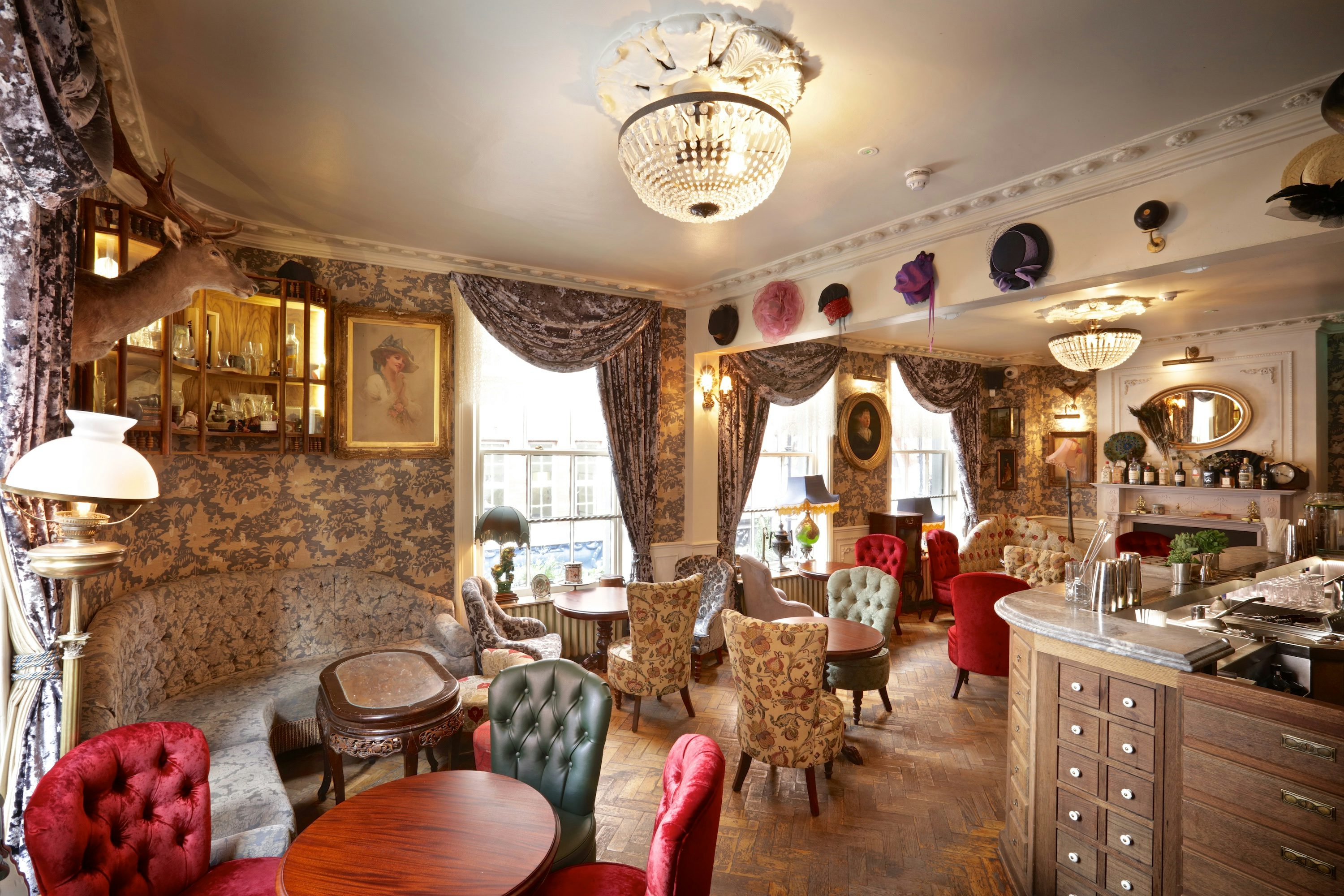 Mr Fogg's Tavern and Gin Parlour 7