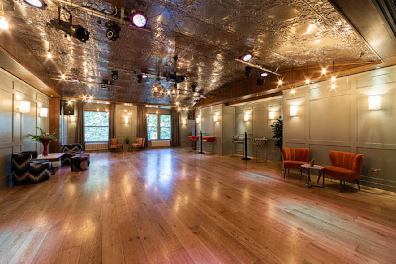 Roof Terrace (with retractable glass roof) & Green Room 3