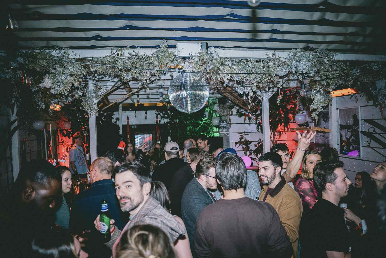 Weatherproof Rooftop Bar | Perfect Summer Party 26