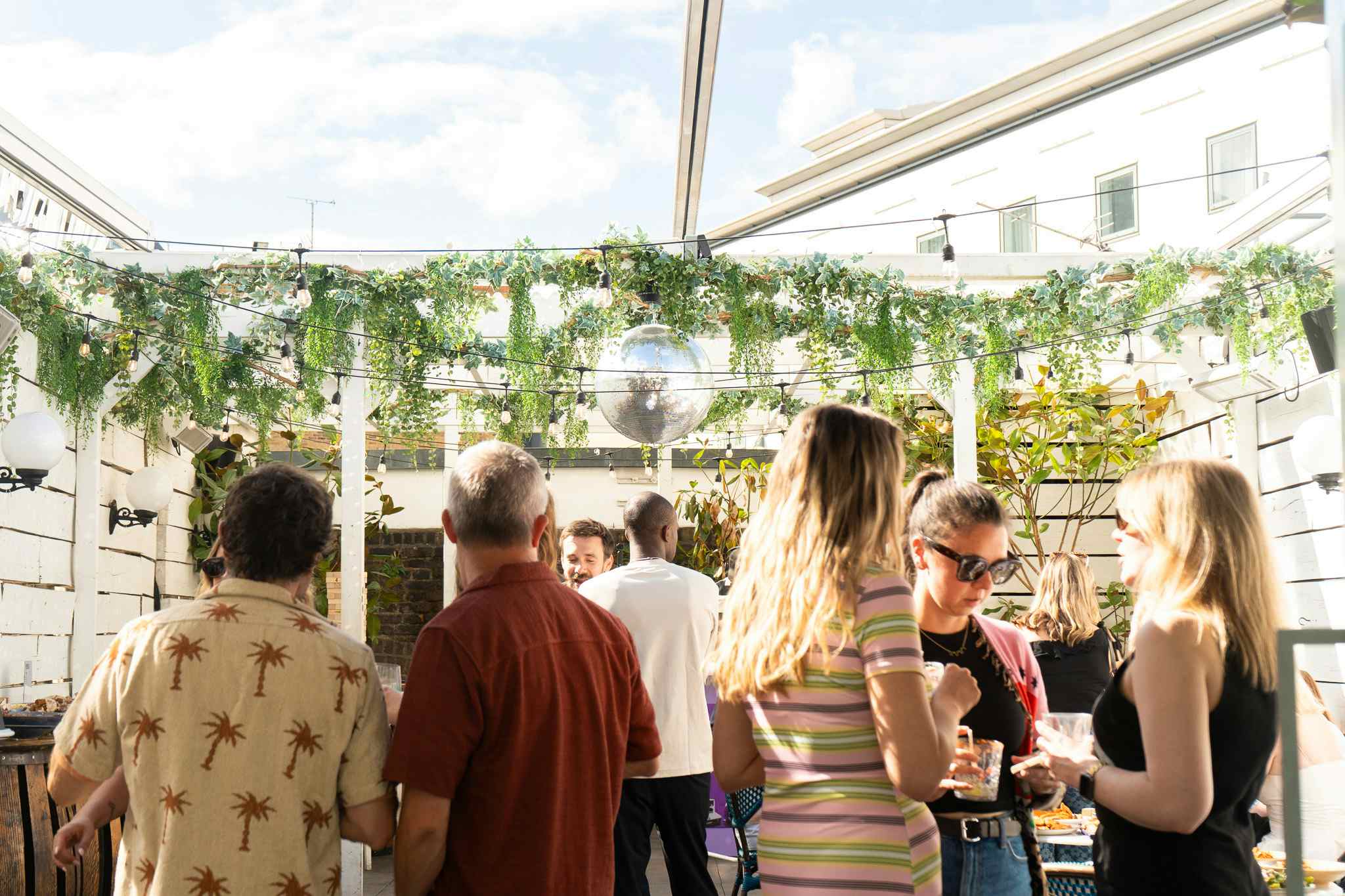 Weatherproof Rooftop Bar | Perfect Summer Party 19