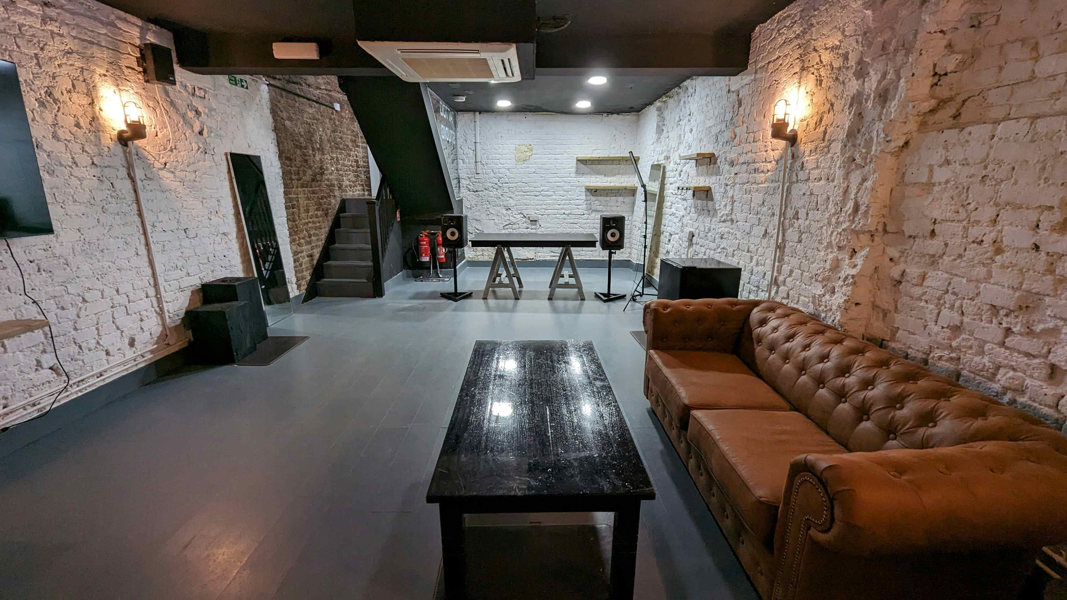 DS Industrial Warehouse Basement Studio 6