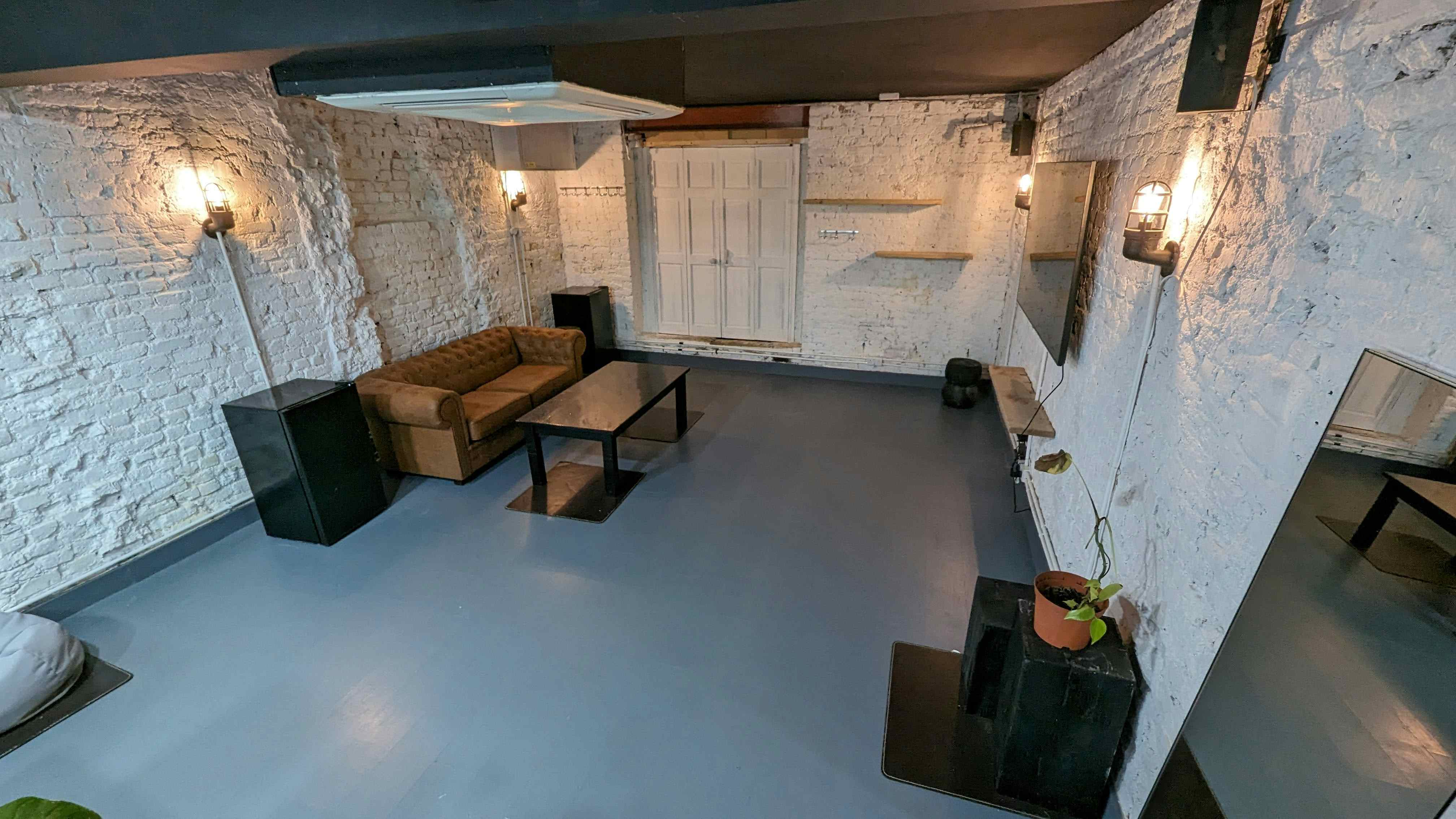 DS Industrial Warehouse Basement Studio 4