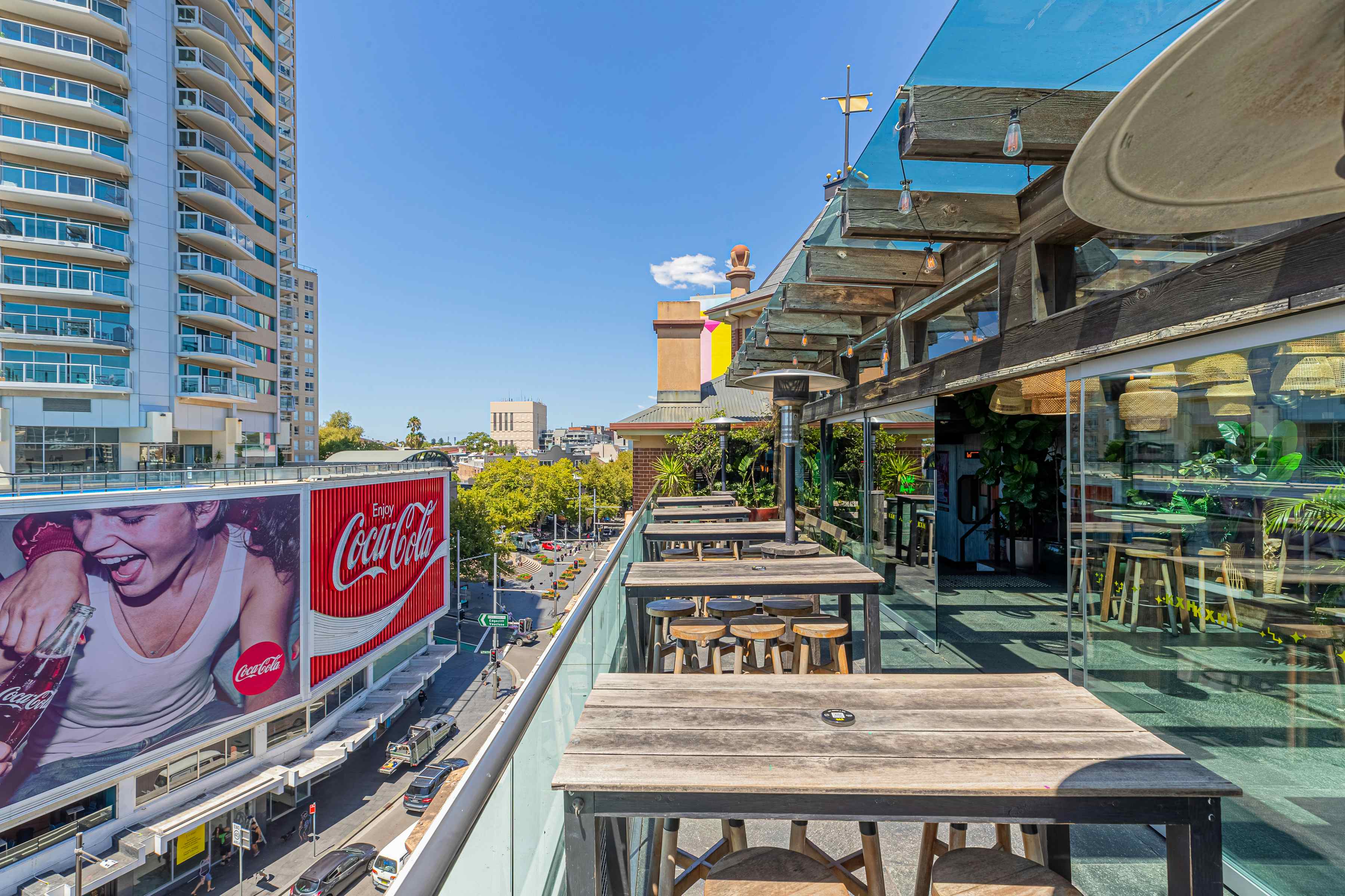 Rooftop Garden Bar 3