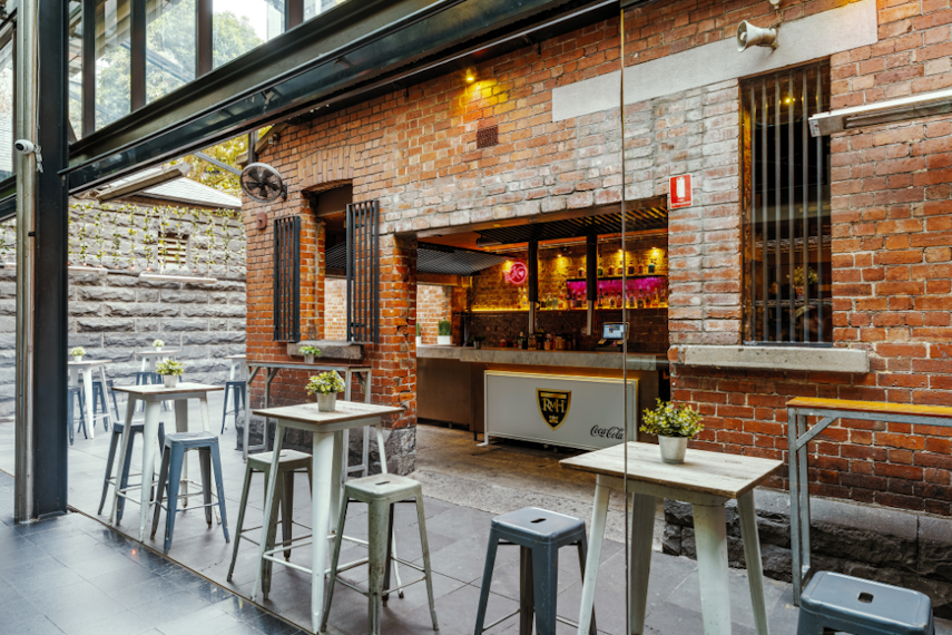 The Courtyard 0