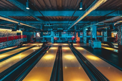 MAIN LANES - East and West Wings 3