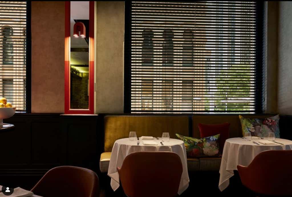 Gowings Bar & Grill 1