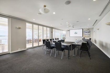 Broadwater Room 4