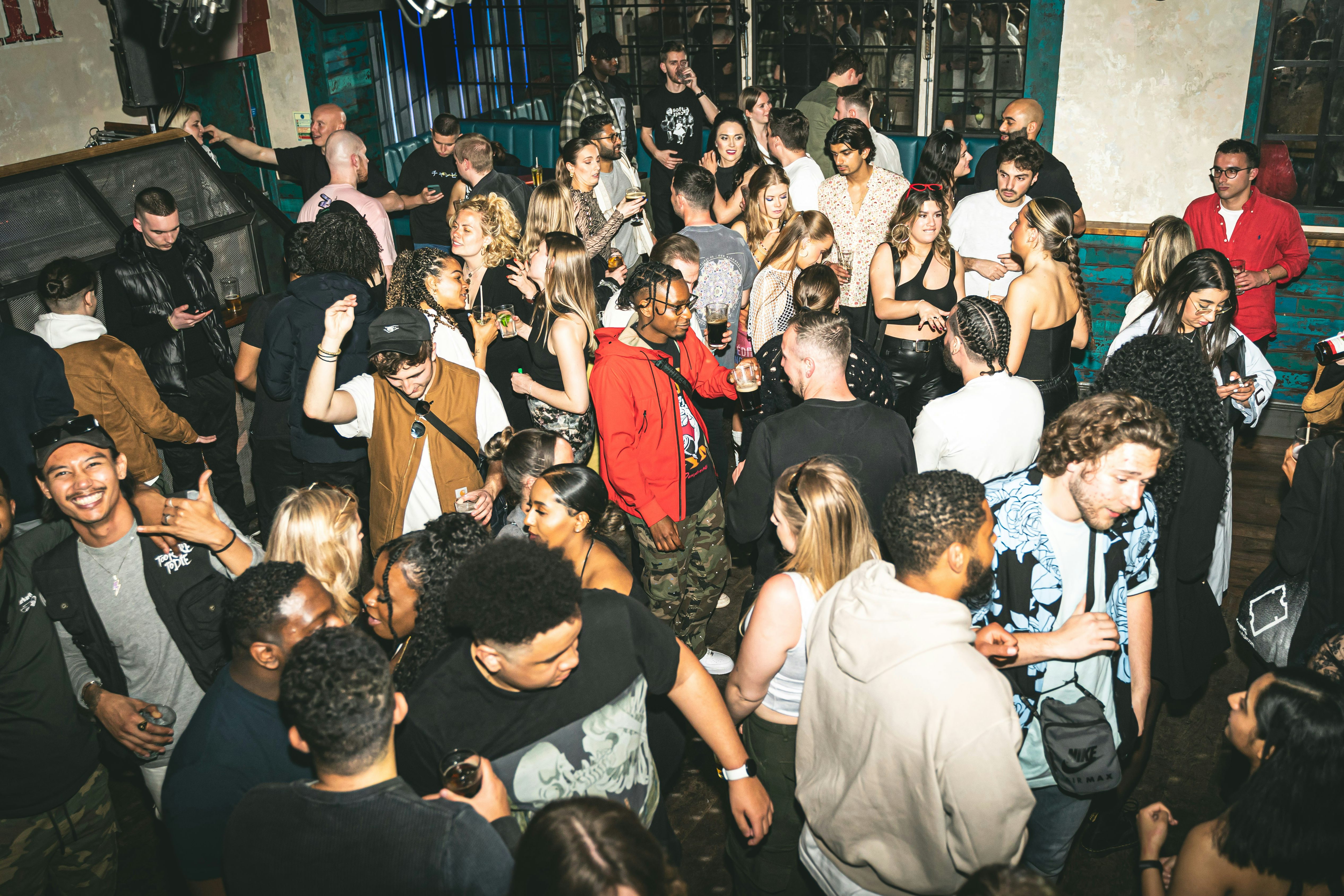 A Table @ The Big Chill 5