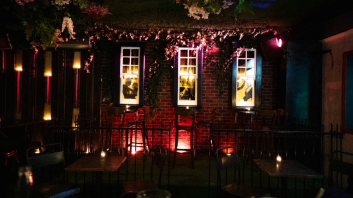 Back Bar Area 3D tour