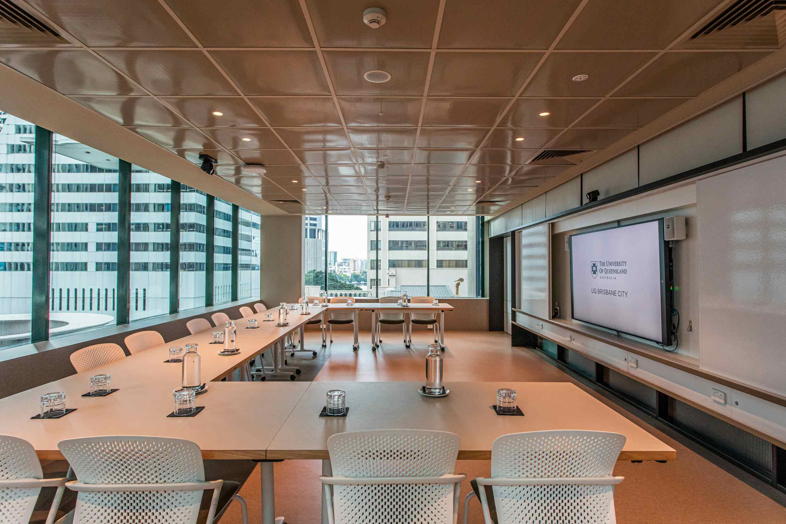 Creative Suite 512 20