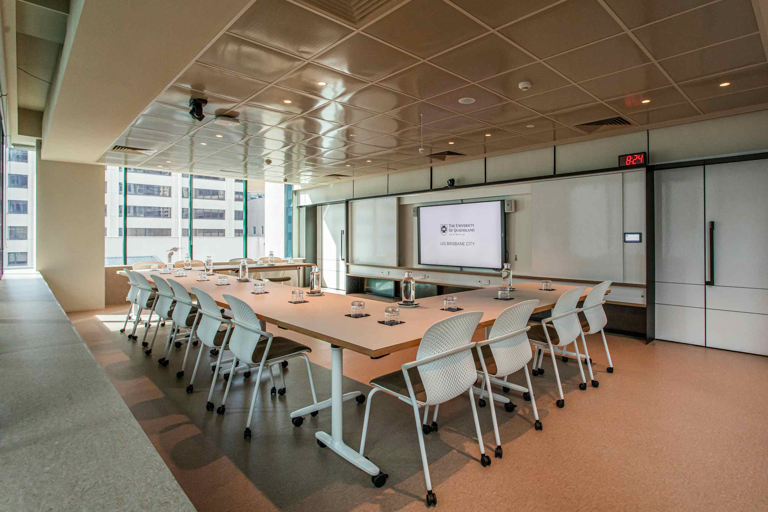 Creative Suite 512 16