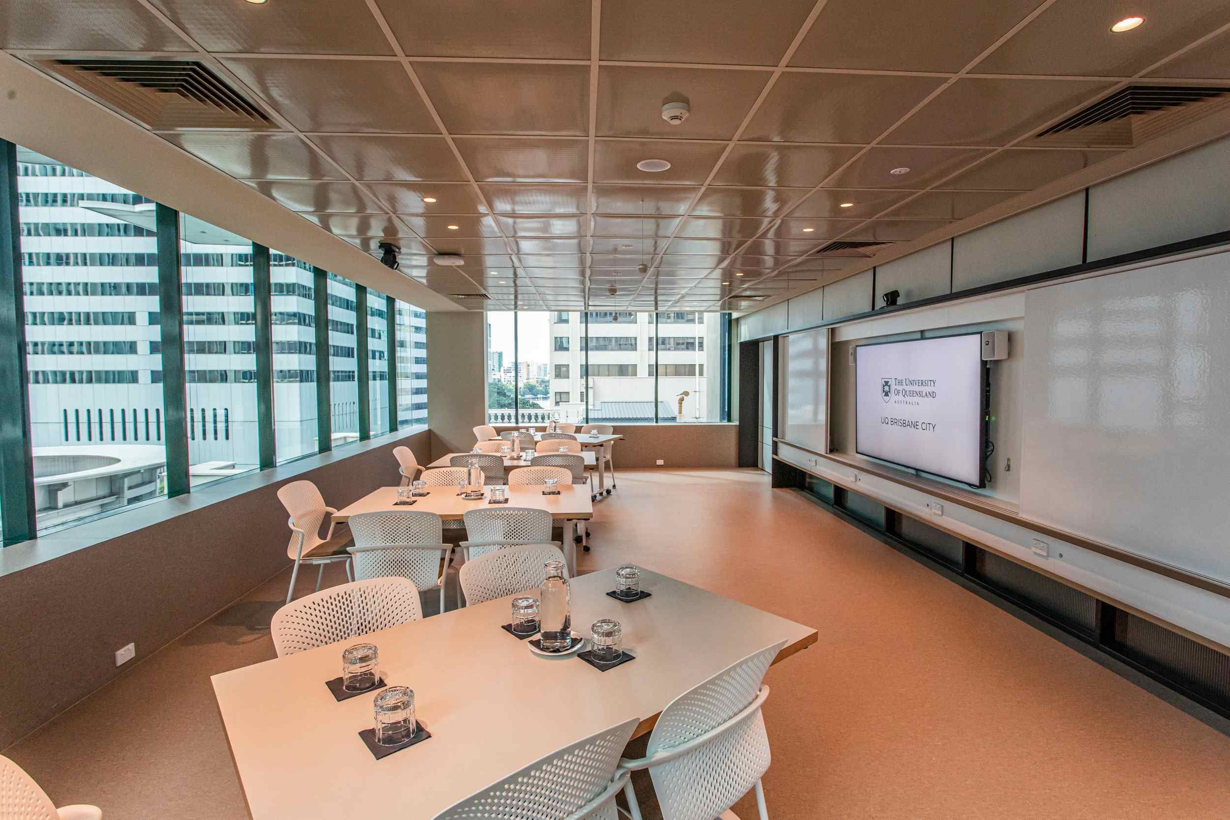 Creative Suite 512 2