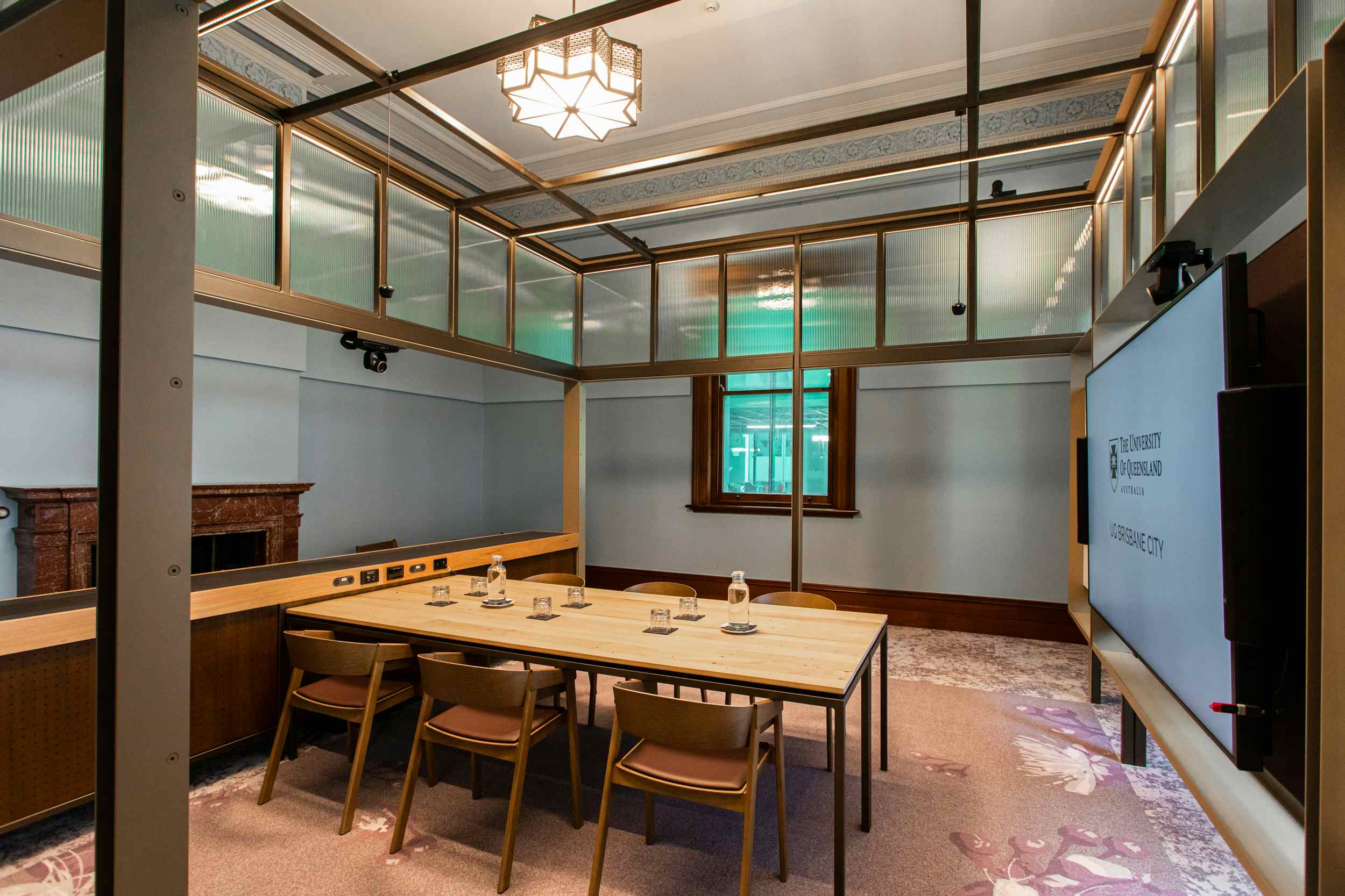 Showcase Suite 213 2