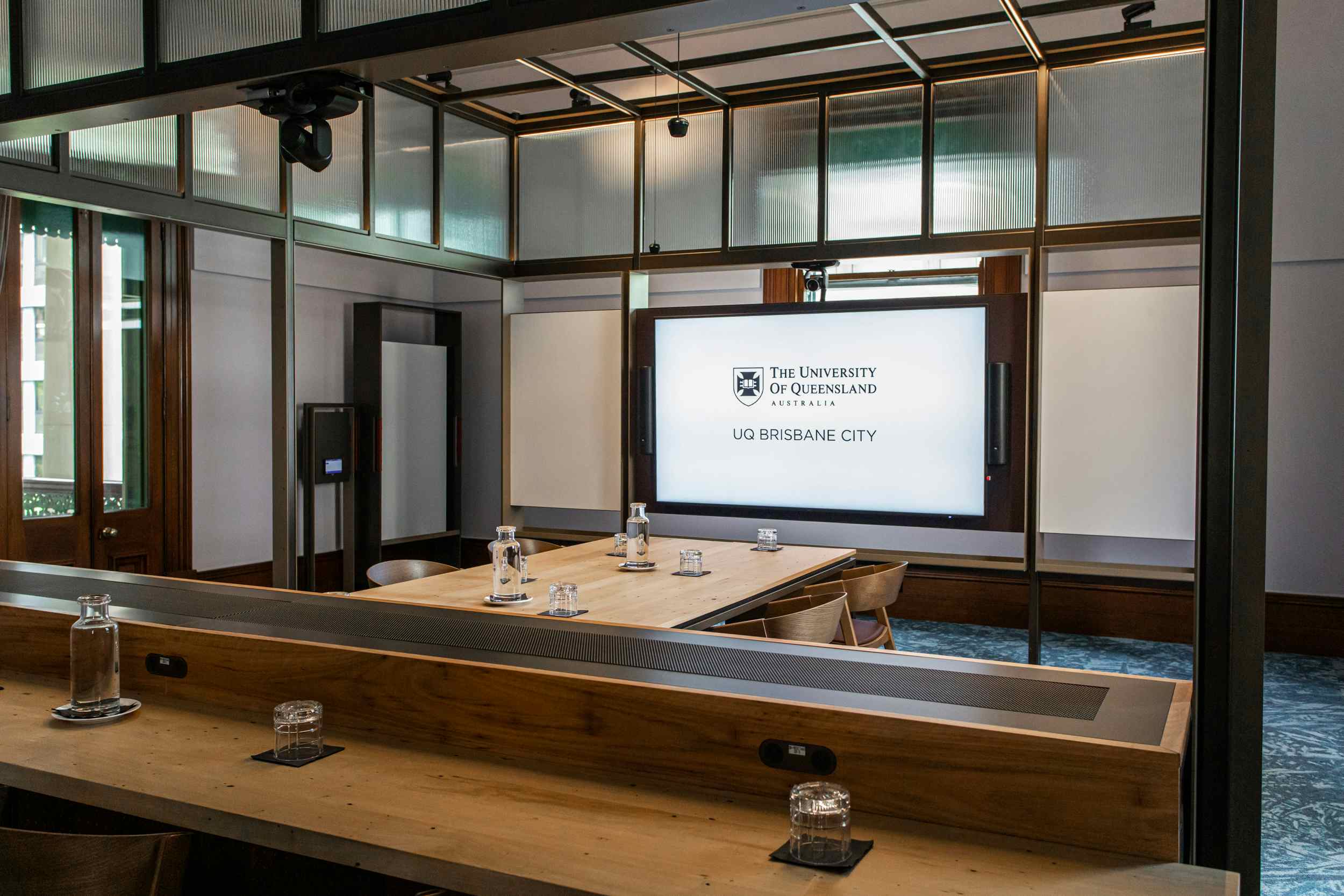 Showcase Suite 218 8