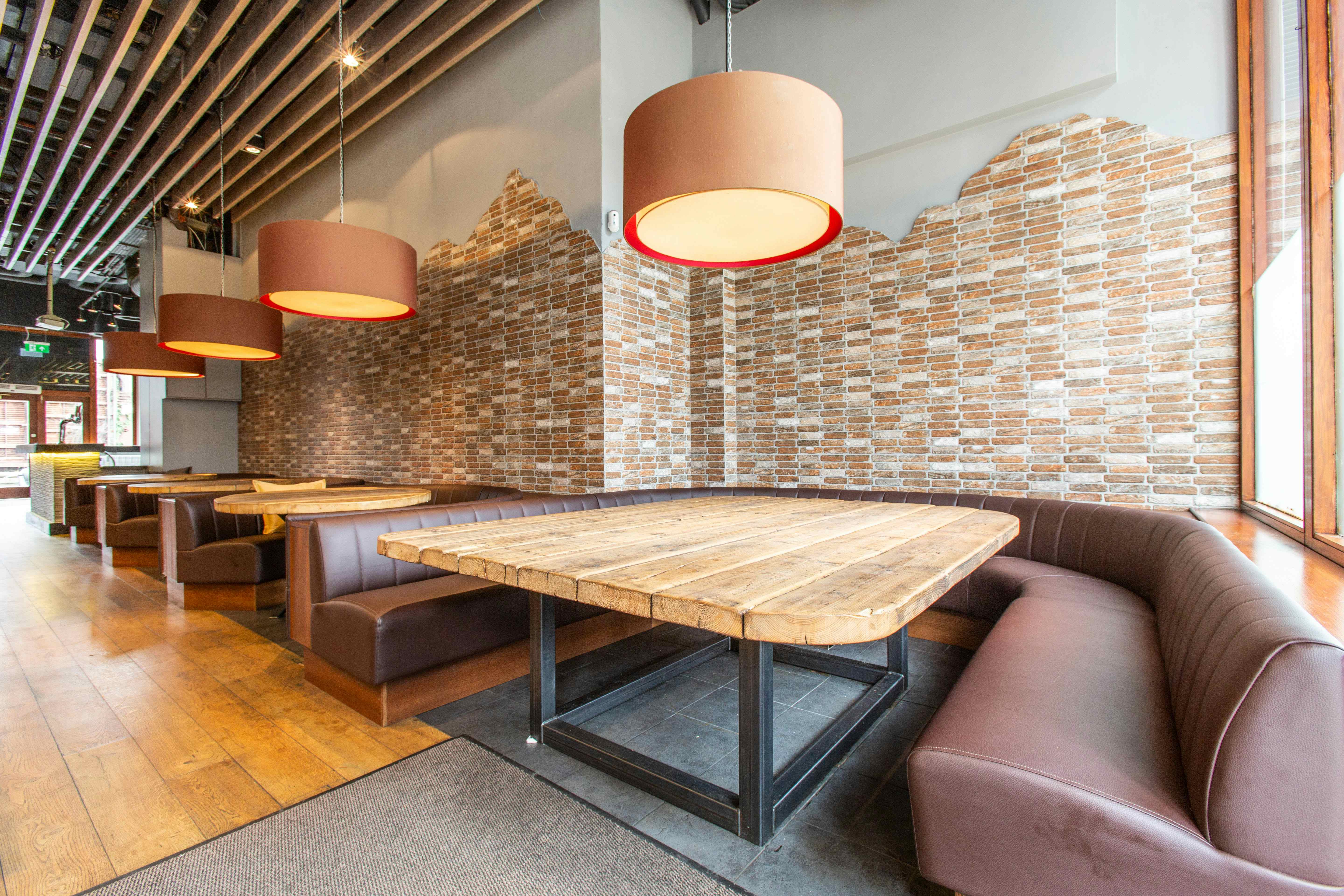 The Main &amp; Lounge Bar 2