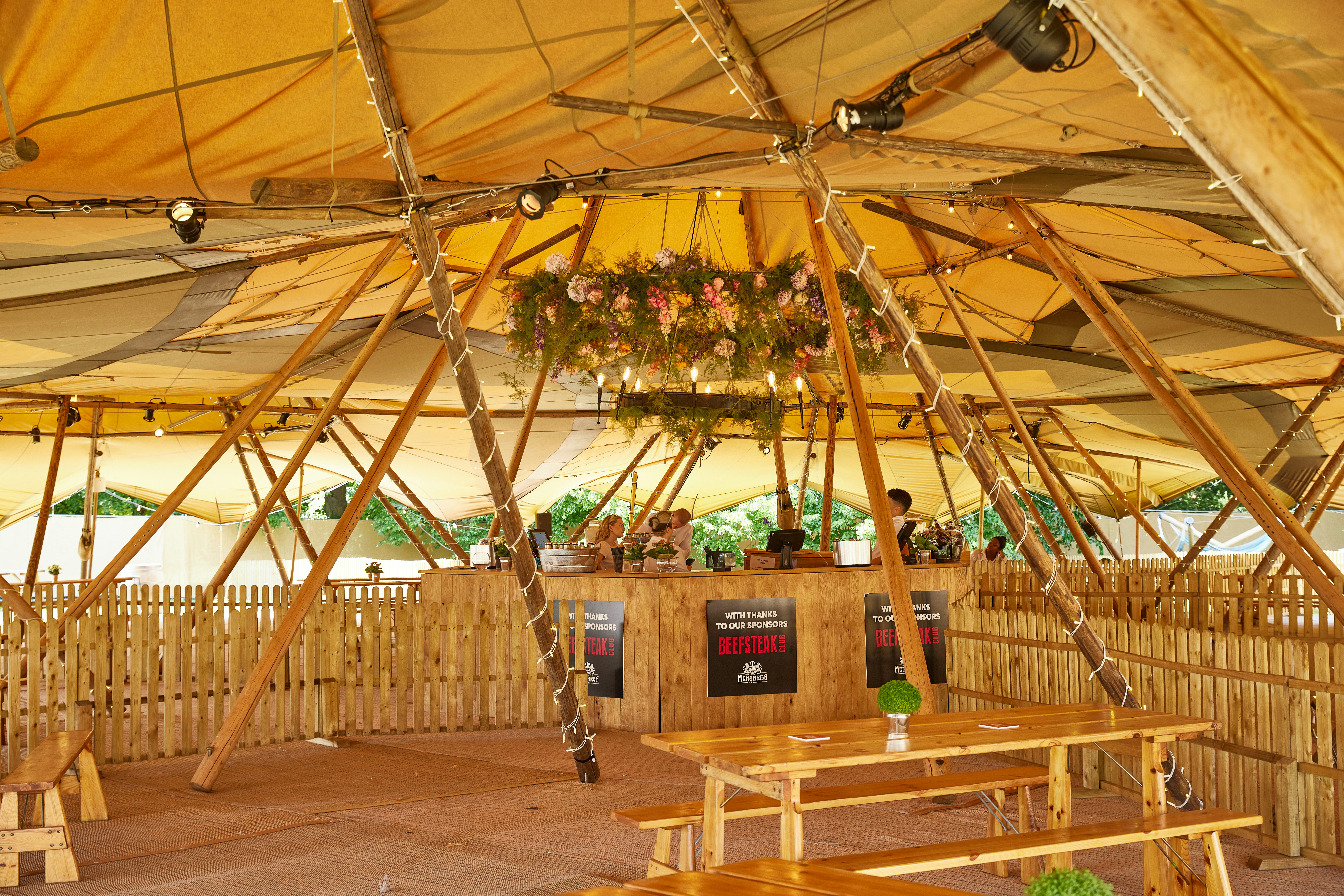 Summer Garden Party - Private tipi - 80ppl 2