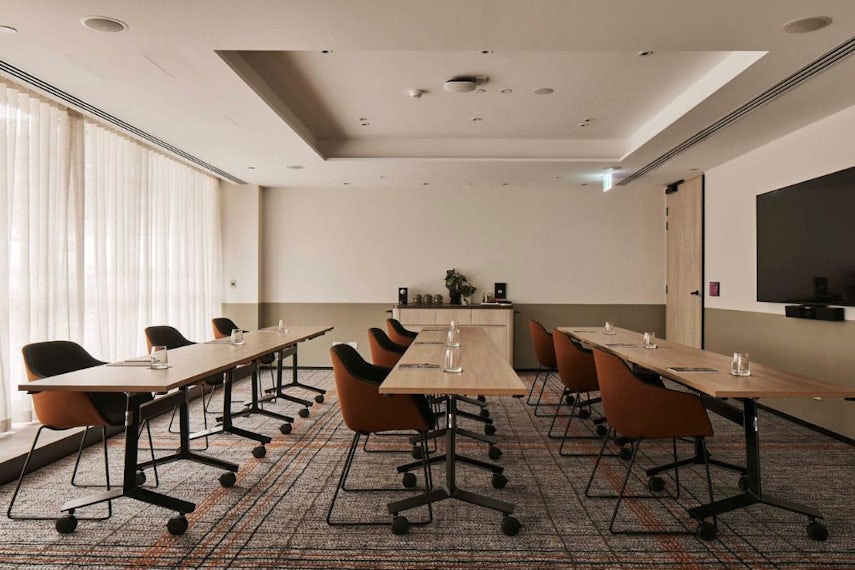 Terrace Room 2 3D tour