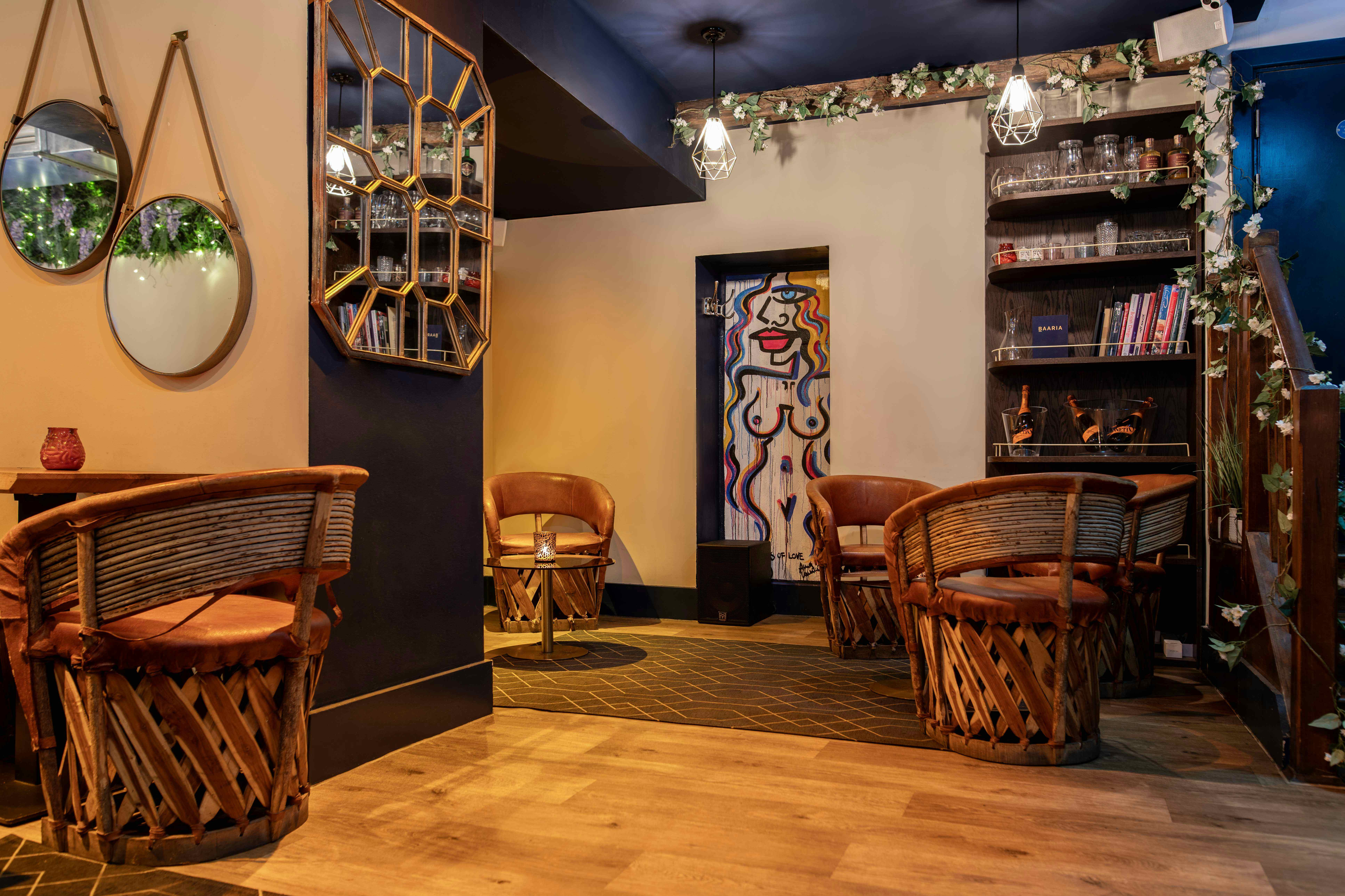 BAARIA intimate downstairs lounge 0