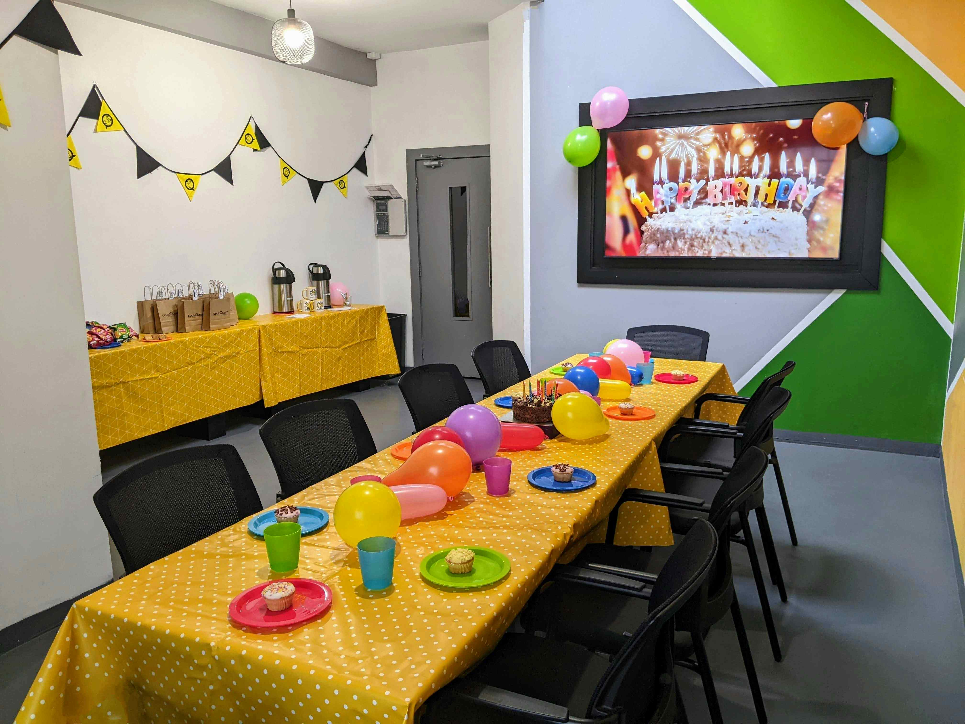 Apollo Room - Birthday Party Space, clueQuest - Escape Games and Meeting Spaces