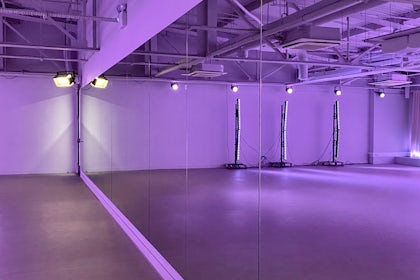 Studio 1 2