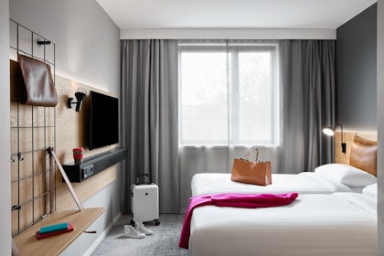 Room Rate 2