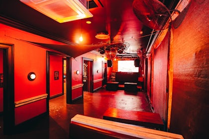 Mini Bar 1