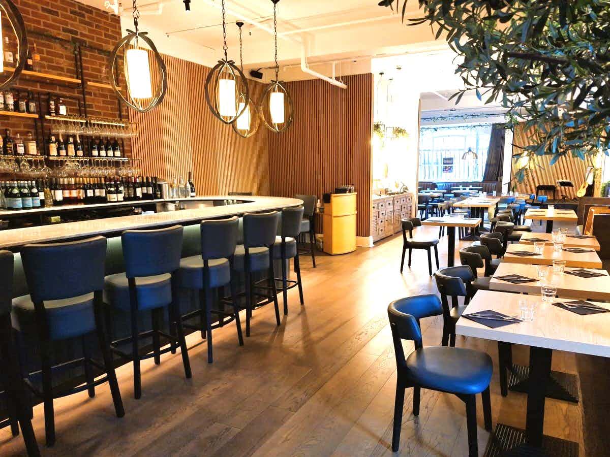 Bar Area Strings Restaurant 3