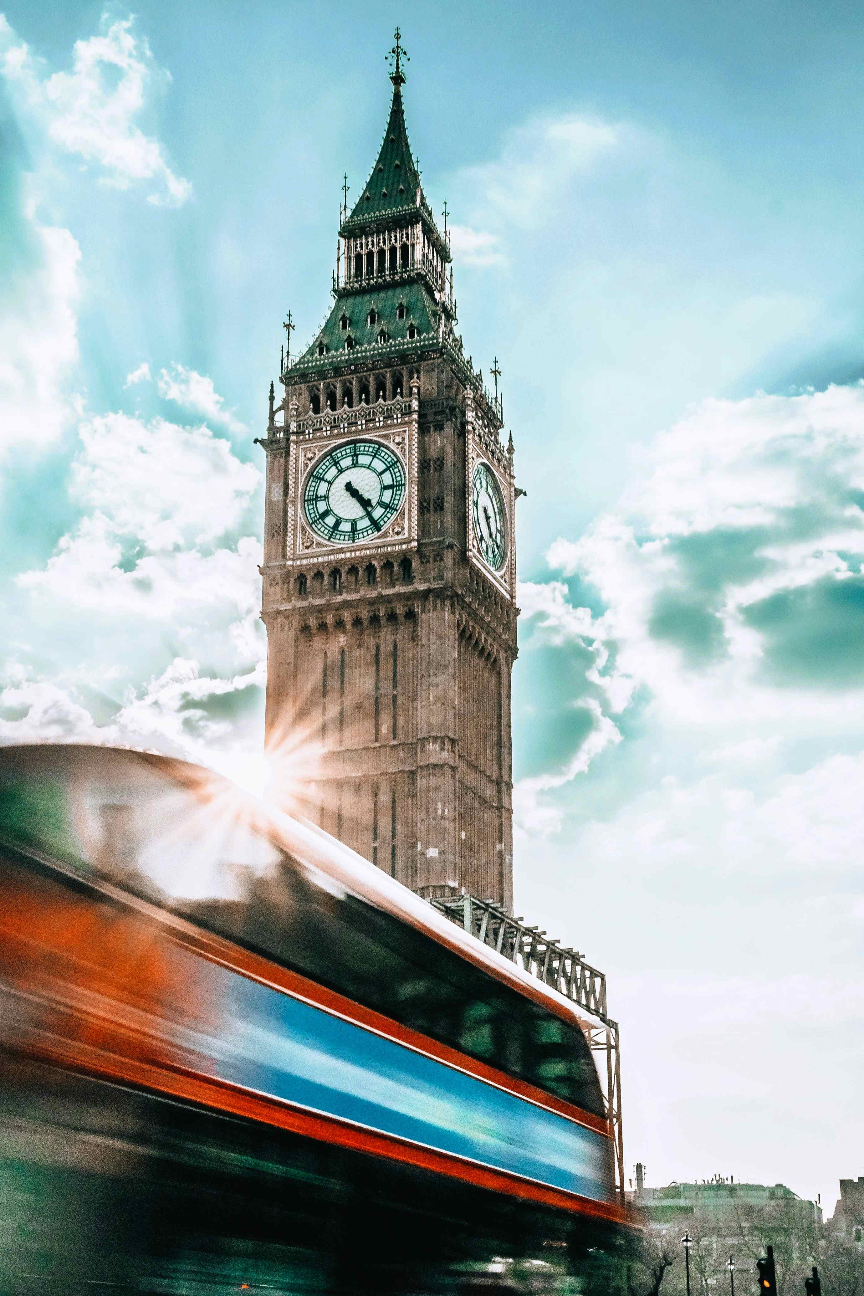 Bar Area Strings Restaurant 4