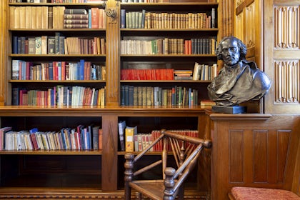 Shakespeare Room 2