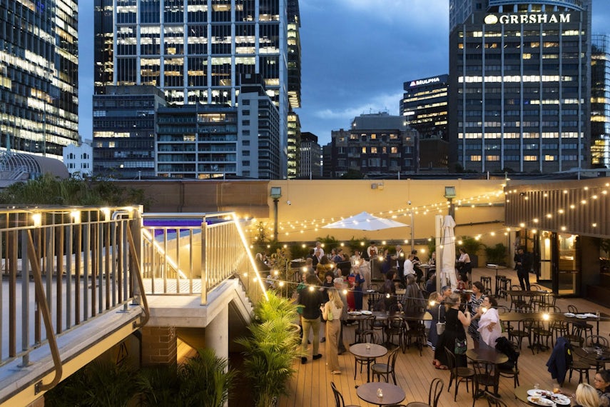 Library Bar 0