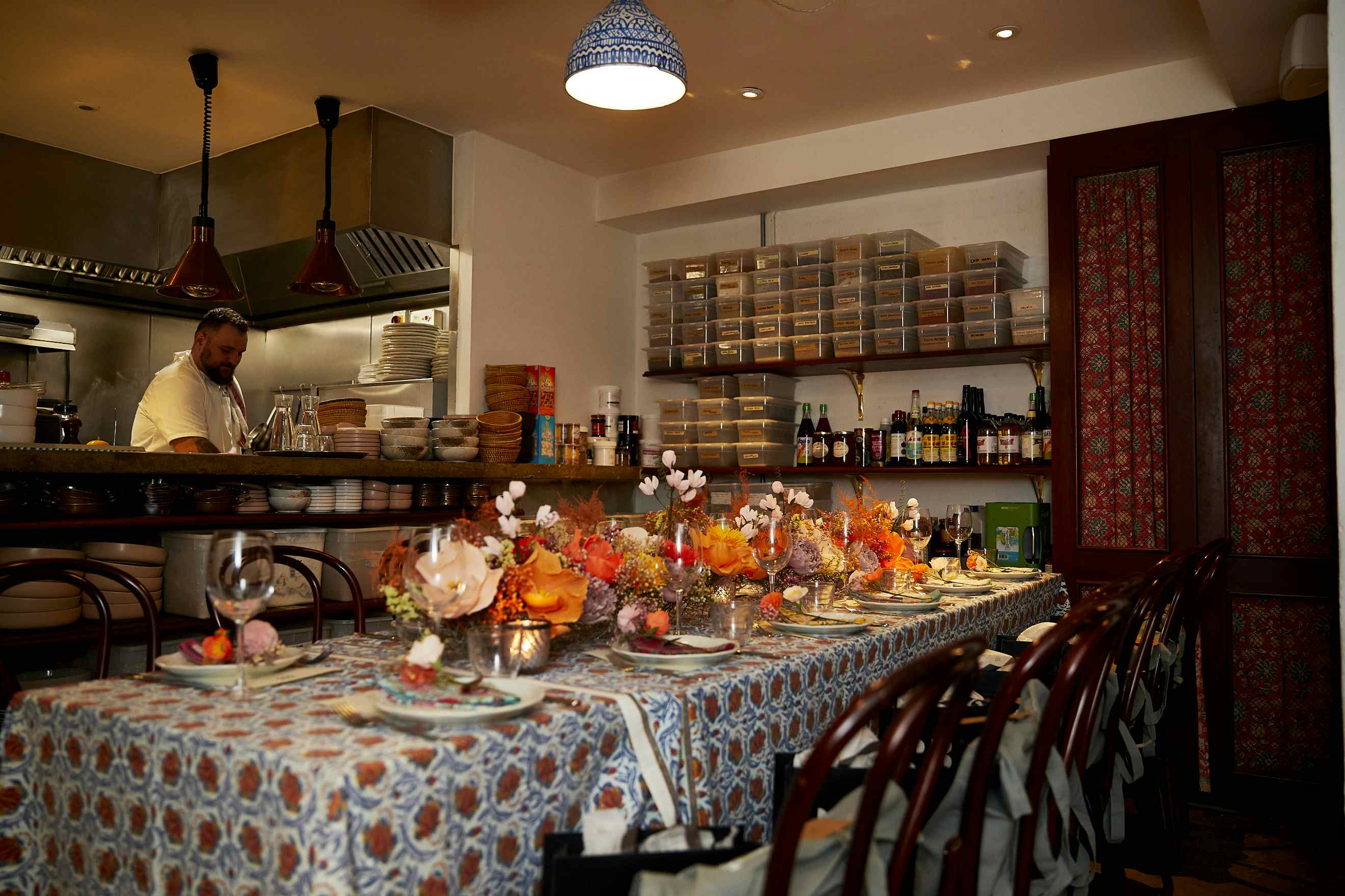 Jikoni - Pantry Table 3D tour