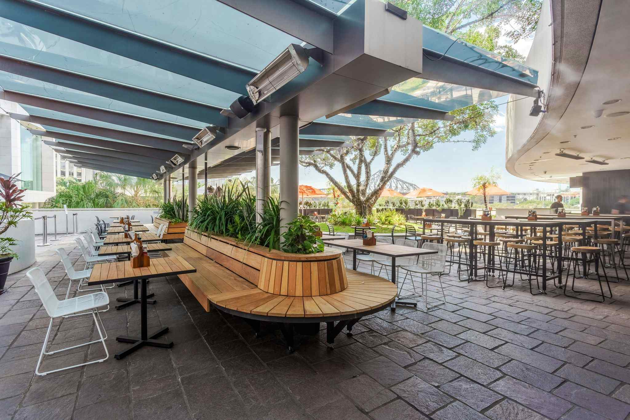 Glamour Bar and Terrace 2